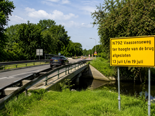 Brug in Vaassenseweg N792 krijgt onderhoudsbeurt