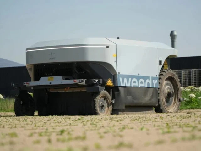 Rijswijkse Cropr krijgt miljoenenkrediet voor autonome laserrobot tegen onkruid