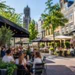 Horeca starten in Arnhem: vergunningen, contracten en financi&euml;n vragen om voorbereiding